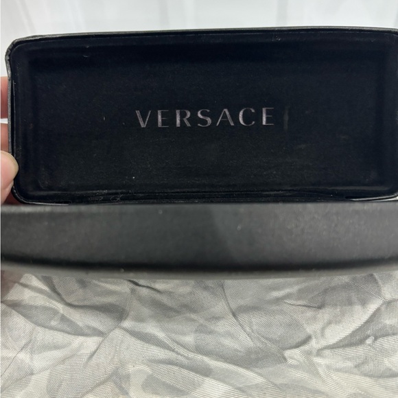 Versace sunglasseses with glasses case, and box - Picture 7 of 9